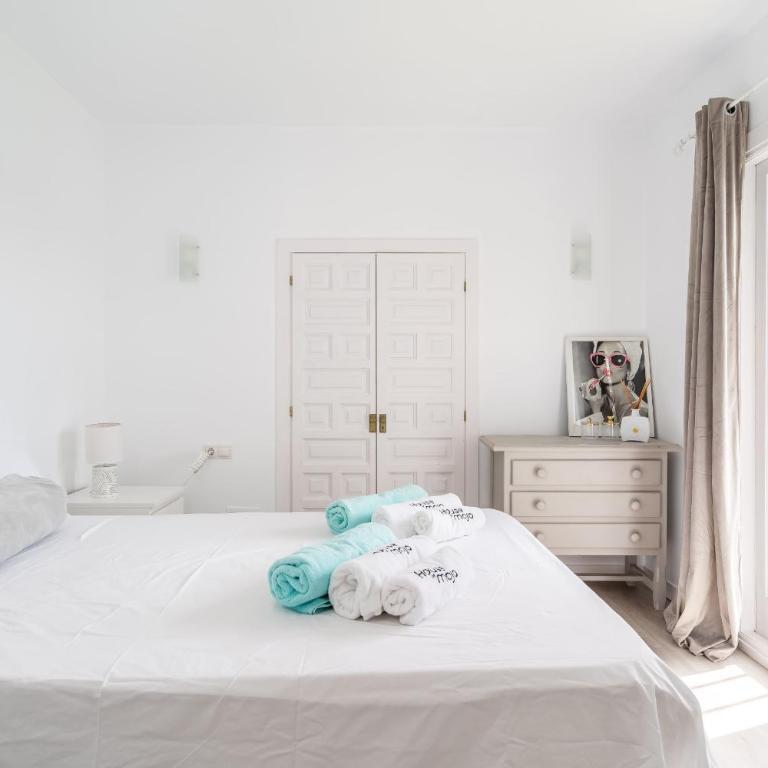 Villa Calahonda - Cozy Villa with Private Pool - Villa - 12