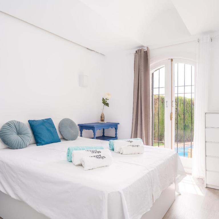 Villa Calahonda - Cozy Villa with Private Pool - Villa - 14