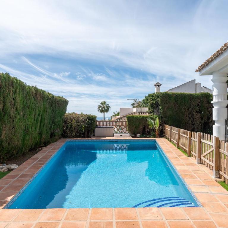 Villa Calahonda - Cozy Villa with Private Pool - Villa - 10