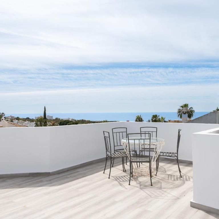 Villa Calahonda - Cozy Villa with Private Pool - Villa - 20