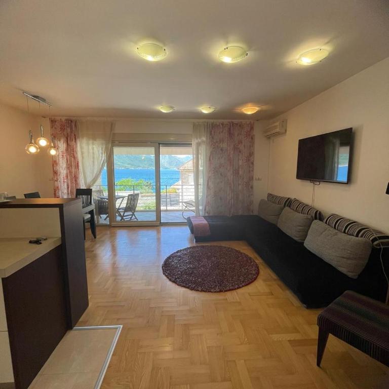 Marina Ljuta apartment - Apartman s 1 Spavaćom Sobom, Pogledom na More i Terasom - 3