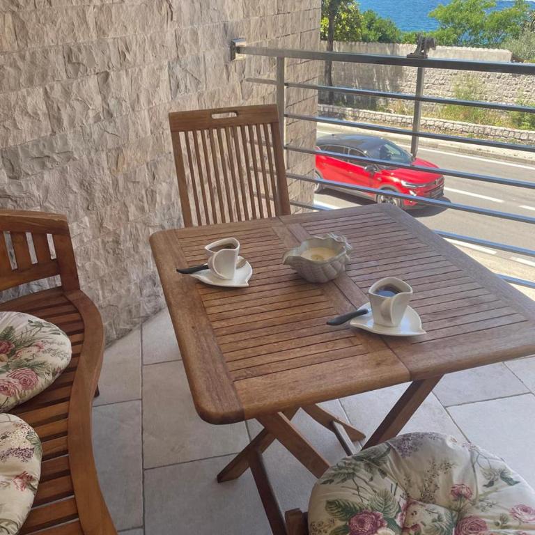 Marina Ljuta apartment - Apartman s 1 Spavaćom Sobom, Pogledom na More i Terasom - 1