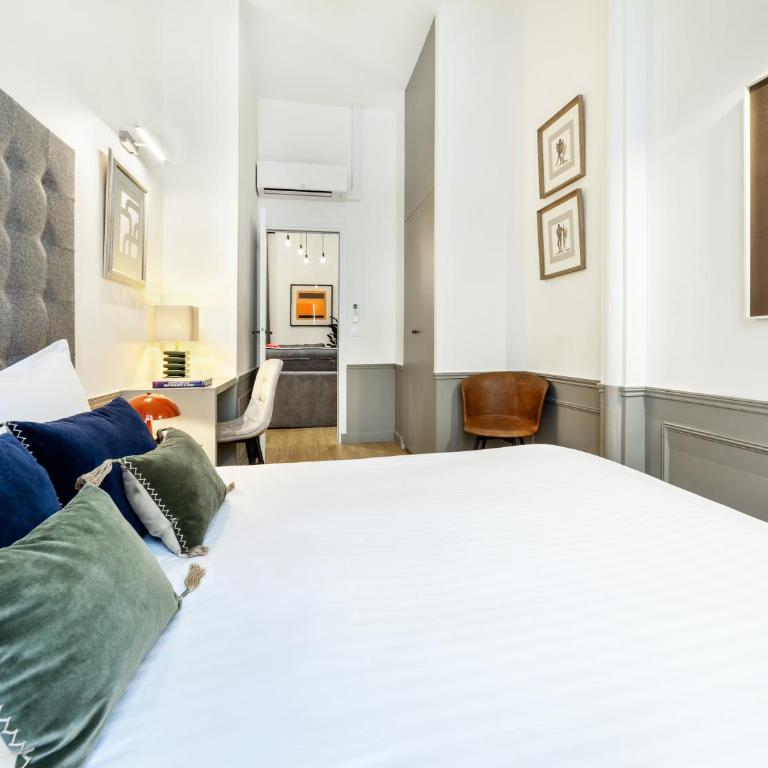 LivinParis - Luxury 3 & AC 4 Bedrooms Montmartre I - Appartement 4 Chambres - 22