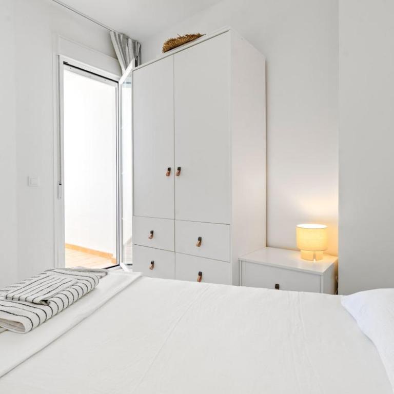 Sunny and cosy apartment with terrace and pool - Apartamento de 2 dormitorios - 17