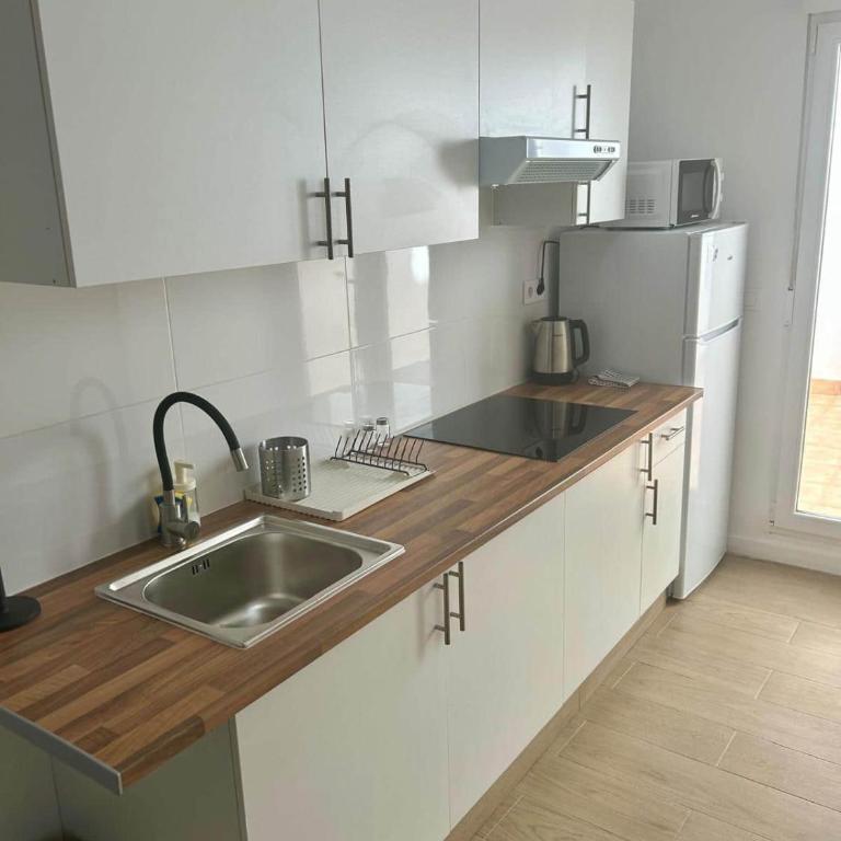Excelente casa renovada cerca de la playa - Ferienhaus - 17
