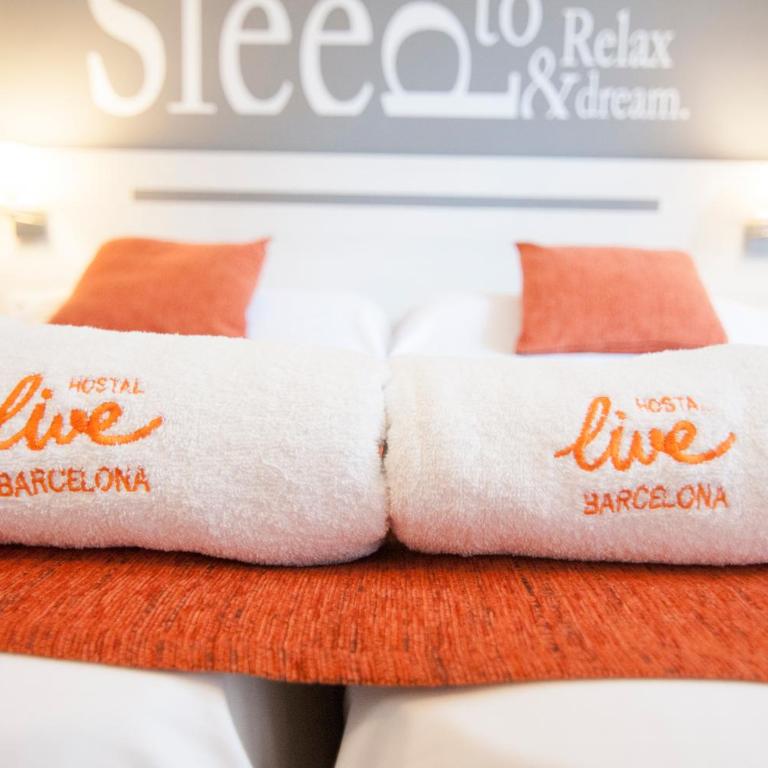 Hostal Live Barcelona - Double or Twin Room - 15