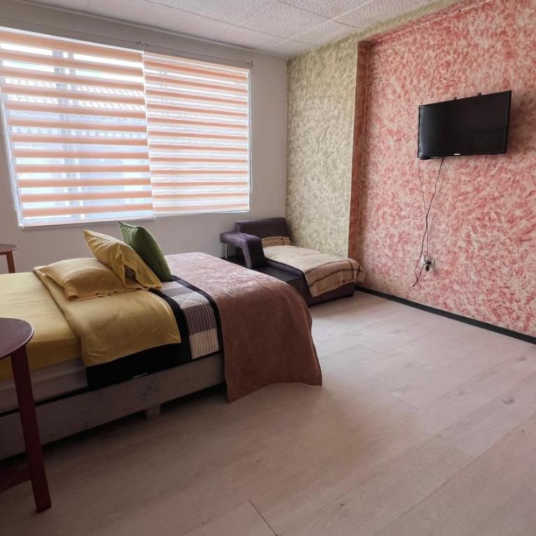 Casa Perla Cuencana Hostal - Large Double Room - 7