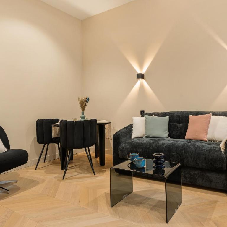 Champs-Élysées Studio with Air Conditioning 4 people - One-Bedroom Apartment - 7