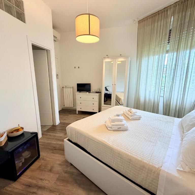 Enjoy Vatican Rooms - Camera Tripla con Bagno Privato - 2