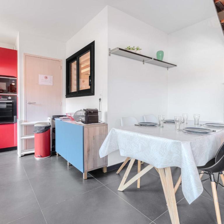 Modern townhouse with parking - Casa - 5