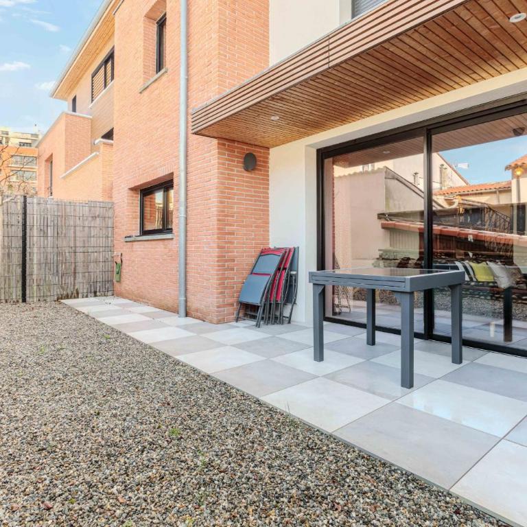 Modern townhouse with parking - Casa - 12