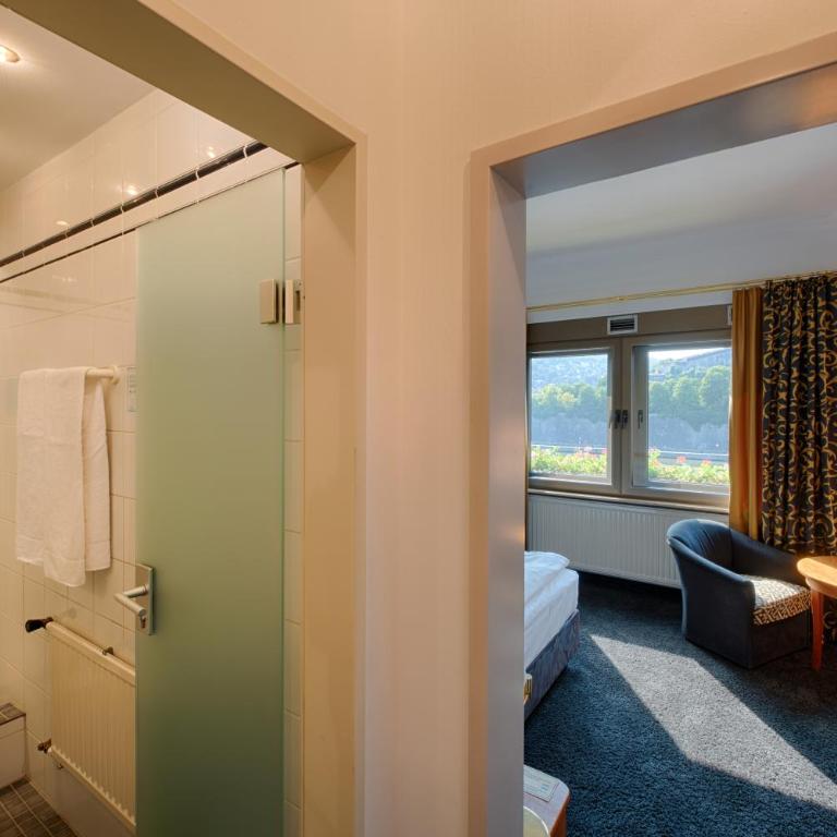 Hotel & Restaurant Walfisch - Habitación Doble Superior - 6
