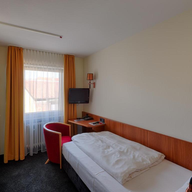 Hotel & Restaurant Walfisch - Habitación Individual Clásica - 6