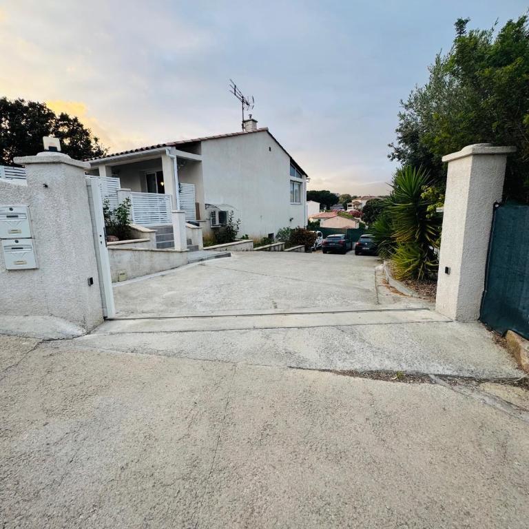 Charmant bas de villa - Apartamento de 2 dormitorios - 25