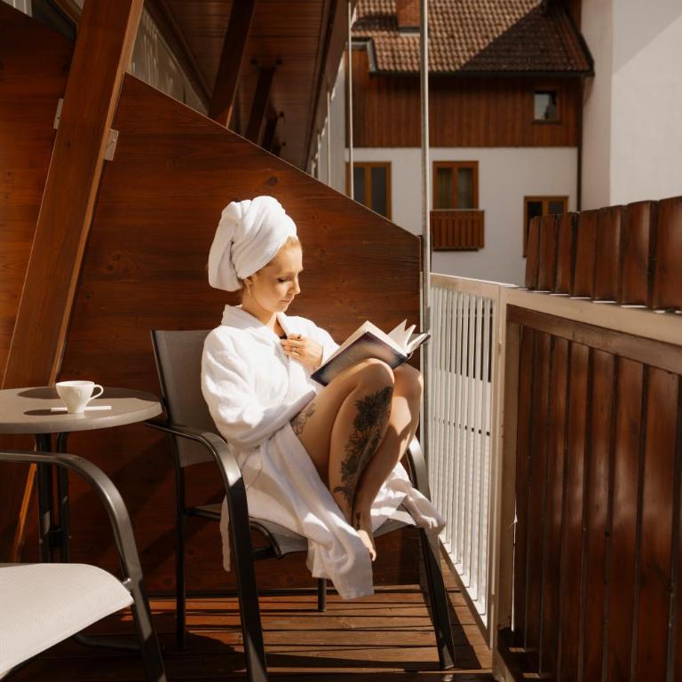 Vulkanlandhotel Legenstein - Chambre Double Supérieure avec Balcon - 7