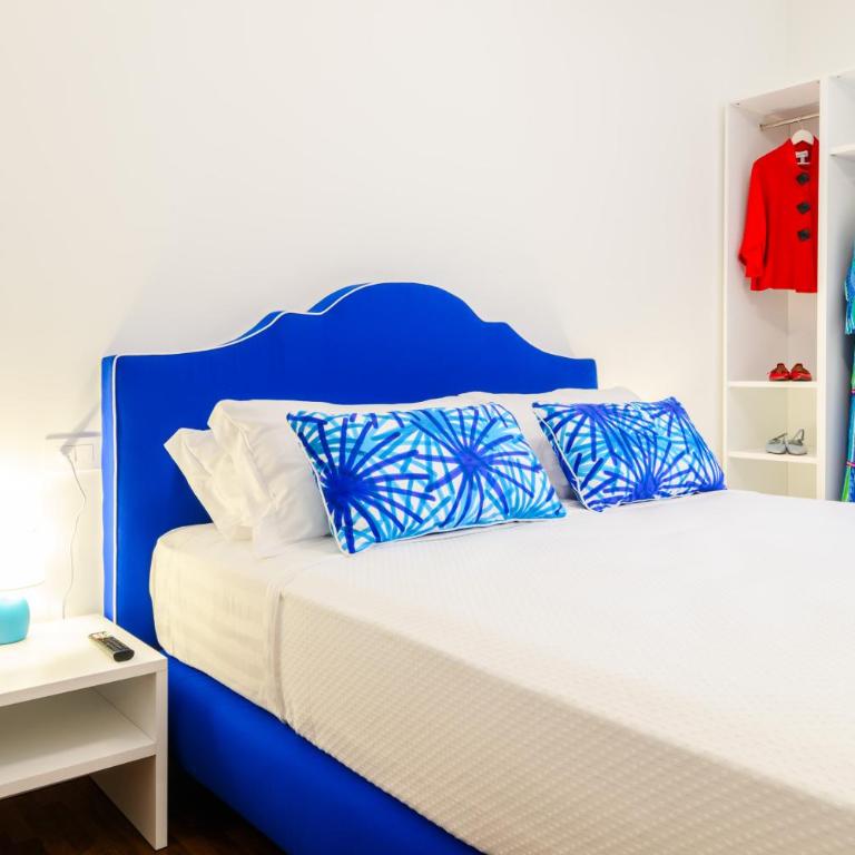 Ops Apartment right in the centre of Sorrento - Appartamento Deluxe con 2 Camere da Letto e Vista Giardino - 23
