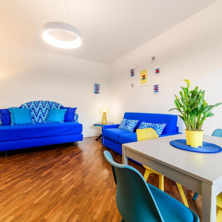 Ops Apartment right in the centre of Sorrento - Appartamento Deluxe con 2 Camere da Letto e Vista Giardino - 8