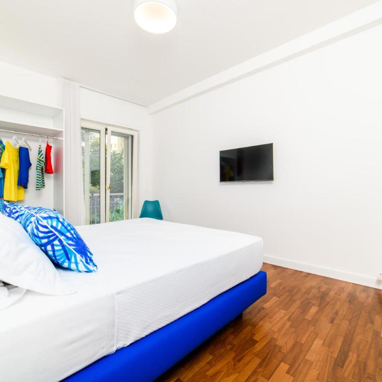 Ops Apartment right in the centre of Sorrento - Appartamento Deluxe con 2 Camere da Letto e Vista Giardino - 21