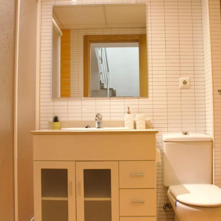 Spacious house in El Campello with a terrace and pool - Casa de 3 dormitorios - 7
