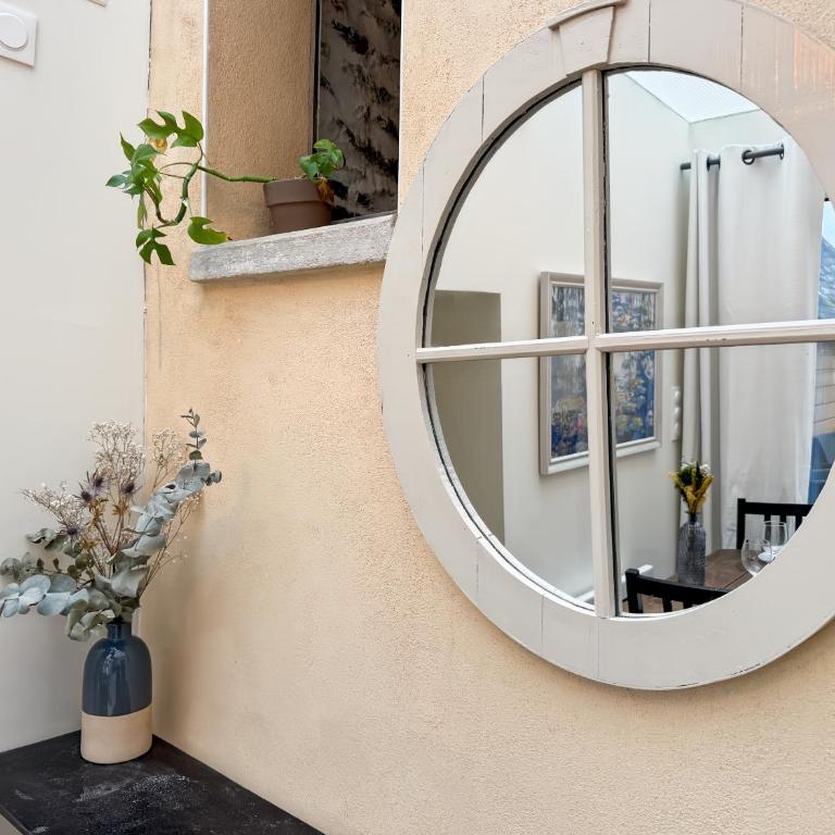 La Citadine - Spacieux - Balnéo & Terrasse - Parking - Rennes - Two-Bedroom Apartment - 24