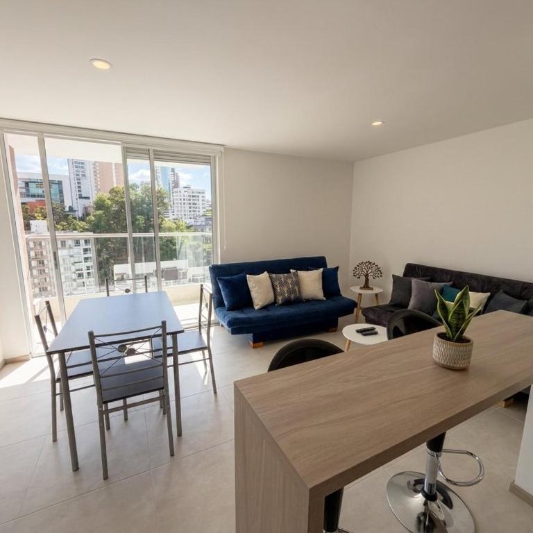 Moderno y Exclusivo | Vista Única - Apartamento de 2 dormitorios con balcón - 1