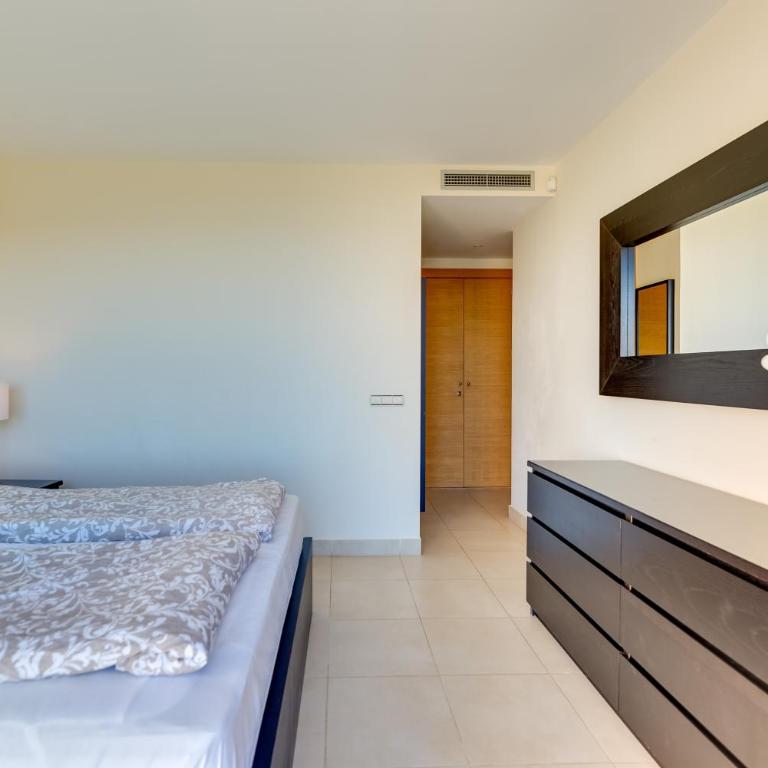 Marbella Luxury Penthouse - Two-Bedroom House - 23