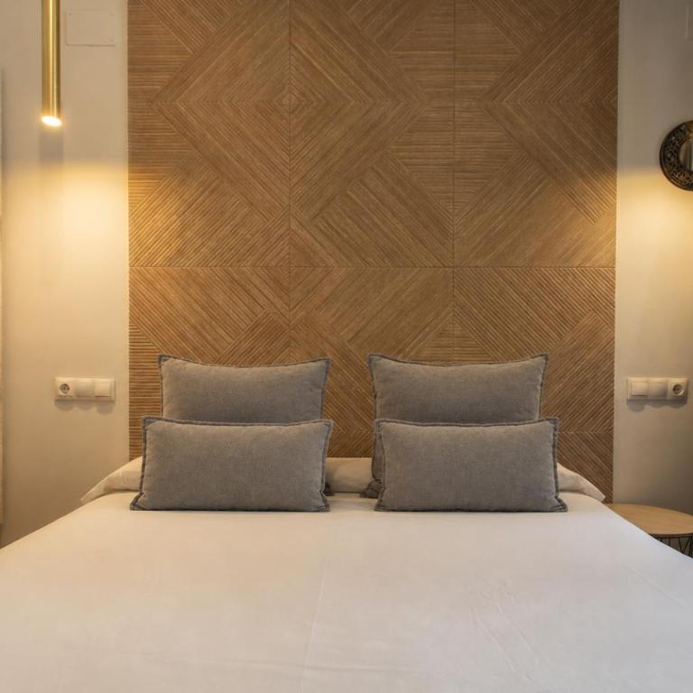AbraCadabra Suites - Hébergement Double avec Salle de Bains Commune et Balcon - 47