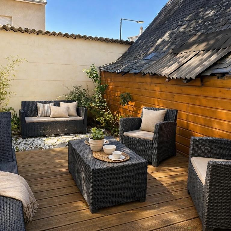 La Citadine - Spacieux - Balnéo & Terrasse - Parking - Rennes - Two-Bedroom Apartment - 4