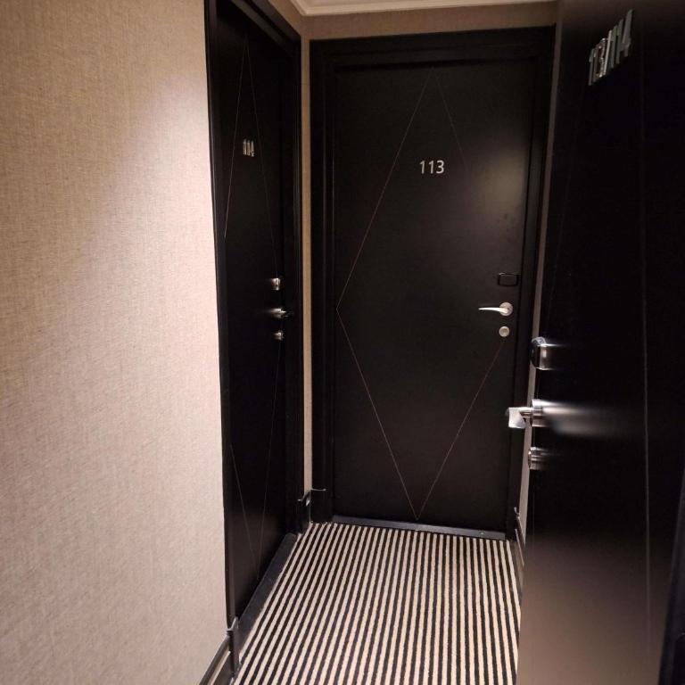 Mercure Paris Arc de Triomphe Wagram - Hébergement Familial - 2 Chambres Communicantes - 1