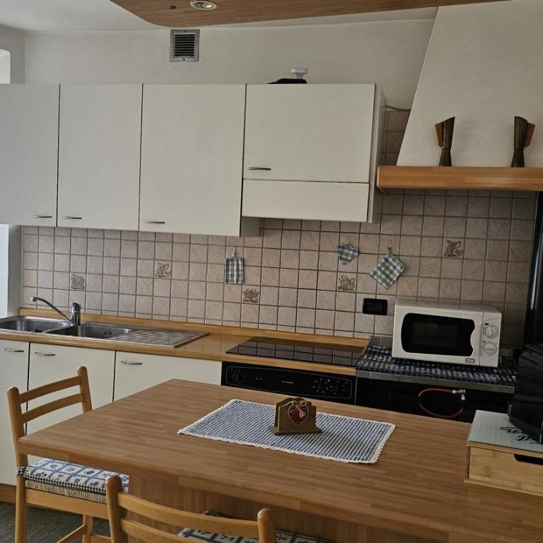 Casa Lucia vista montagna Tressilla - Two-Bedroom Apartment - 4