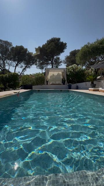 Villa "LES ALIZES" Côté jardin - Bord de mer - Villa - 35