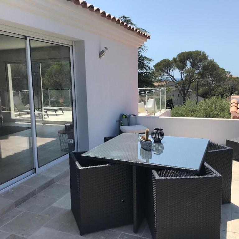 Villa "LES ALIZES" Etage côté PISCINE - APERCU MER - Casa de 2 dormitorios - 22