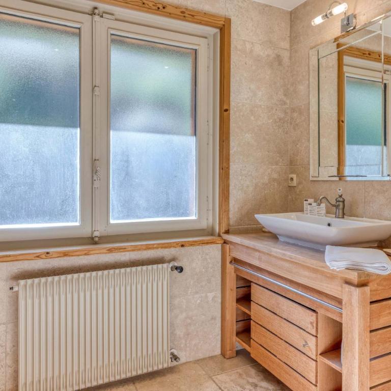 Pre des Cimes by Pangea Services - Ski in-Out Meadows Views - Chalet - 18
