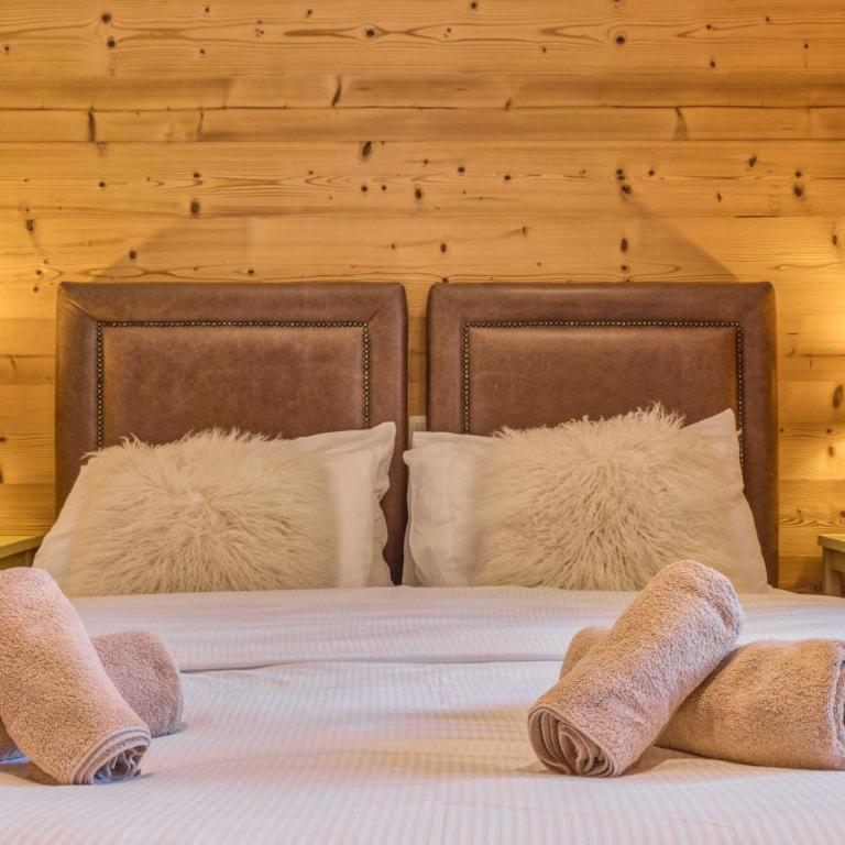 Pre des Cimes by Pangea Services - Ski in-Out Meadows Views - Chalet - 21