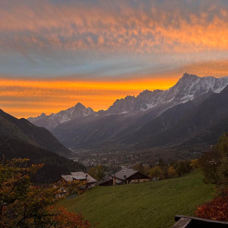 Pre des Cimes by Pangea Services - Ski in-Out Meadows Views - Chalet - 28