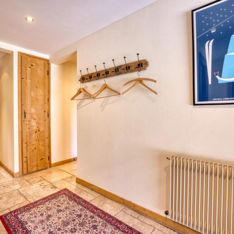 Pre des Cimes by Pangea Services - Ski in-Out Meadows Views - Chalet - 26