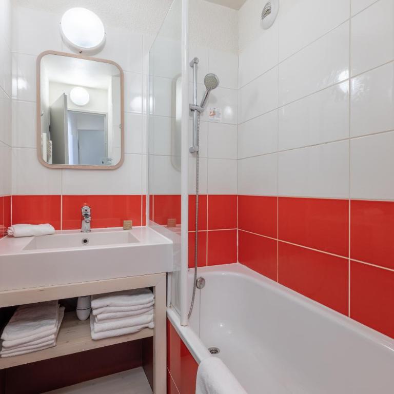 Résidence Pierre & Vacances La Daille - Appartement 1 Chambre avec Alcôve - Vue Dégagée sur Montagne (6 Personnes) - 2