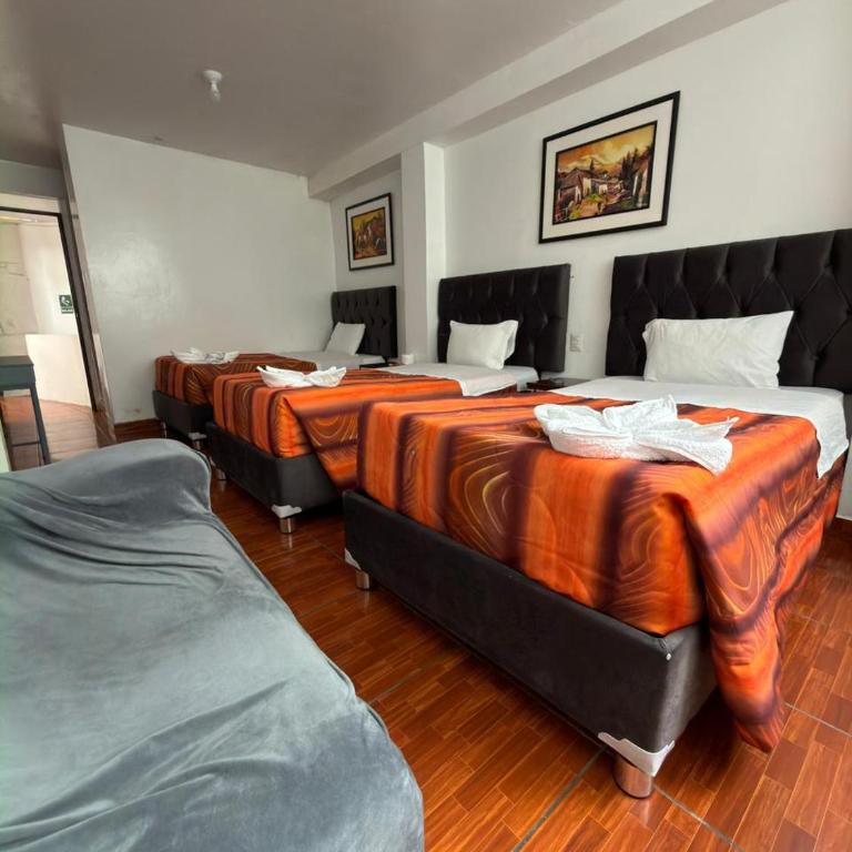 Hostal Mónaco - Triple Room - 8
