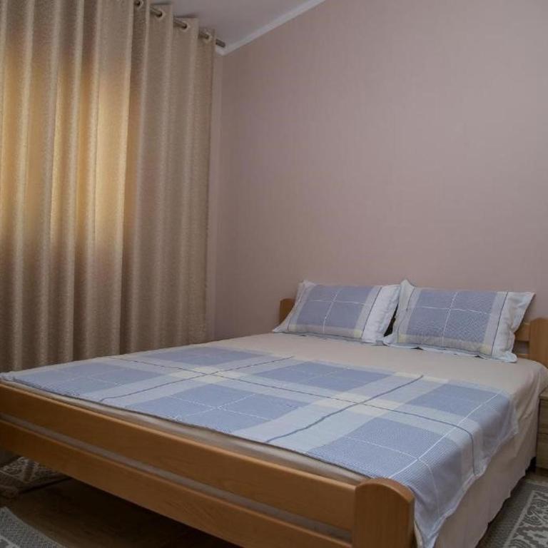 Apartments Djurovic with Pool - Apartman - 4