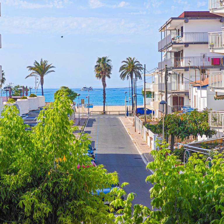 Apartamento Saballa - Only Families - Apartamento con vistas al mar - 3