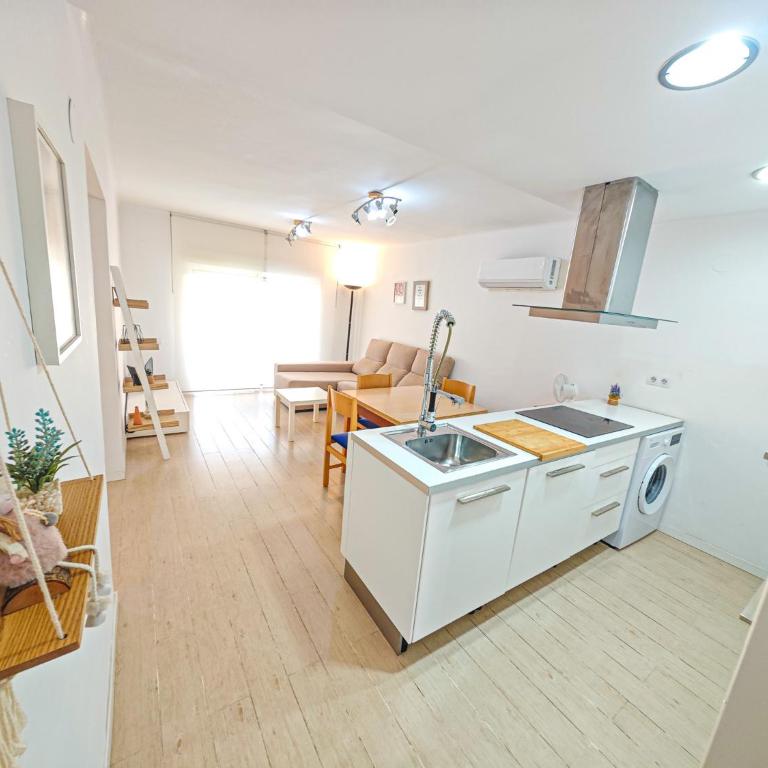 Apartamento Saballa - Only Families - Apartamento con vistas al mar - 6