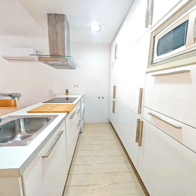 Apartamento Saballa - Only Families - Apartamento con vistas al mar - 9