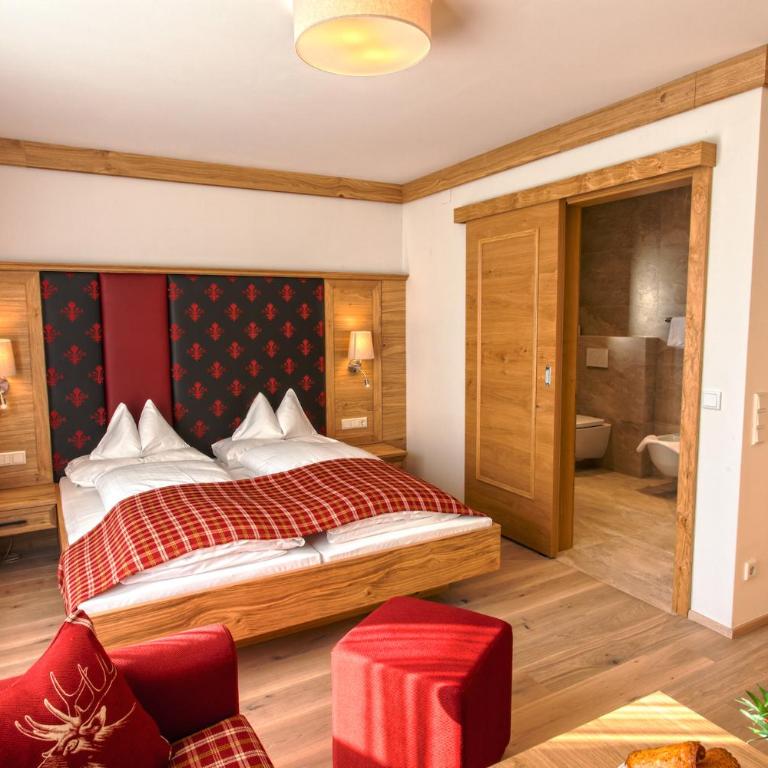 Hotel Zum Stern inkl Gasteiner Bergbahnen im Sommer - Superior Doppelzimmer mit Bergblick und Balkon - 1