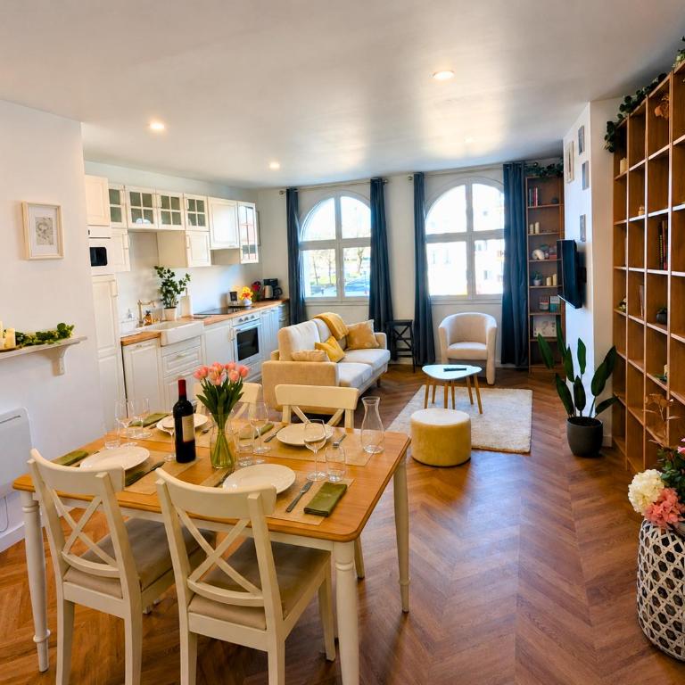 T3 61m2, Hypercentre, vue Fontaine Chaude, bureau - Appartement 2 Chambres - 11