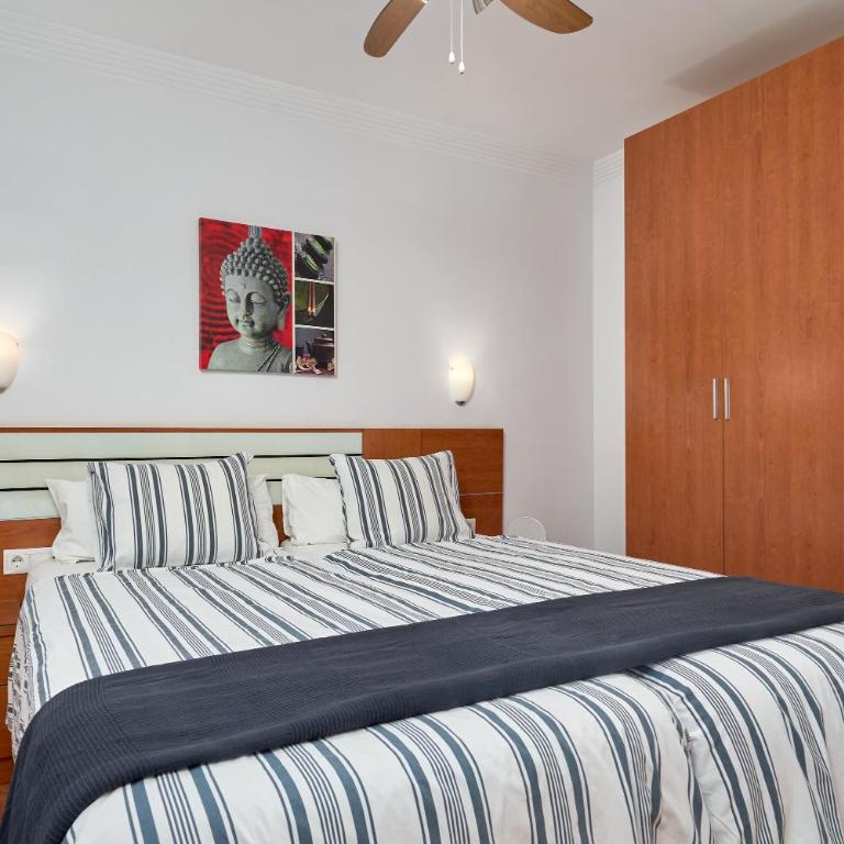 Apartamentos Nerjaluna - Superior One-Bedroom Apartment with Balcony - 11