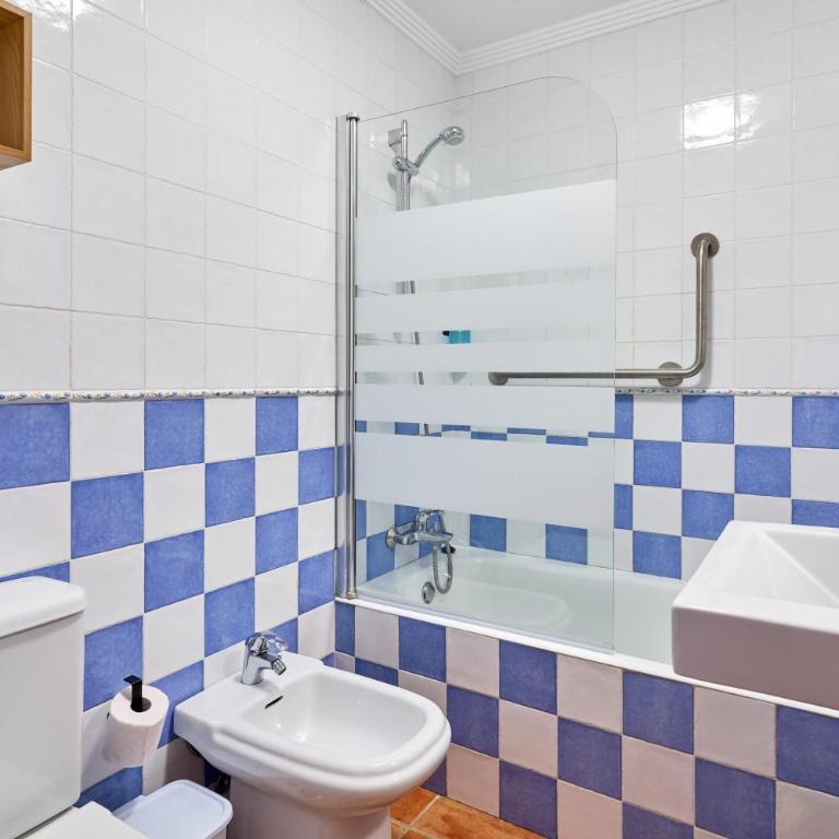 Apartamentos Nerjaluna - Superior One-Bedroom Apartment with Balcony - 15