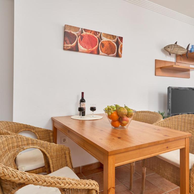 Apartamentos Nerjaluna - Superior One-Bedroom Apartment with Balcony - 5