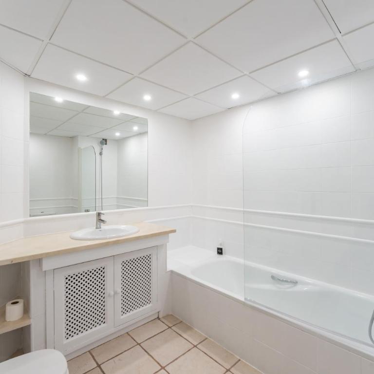 Apartamento Soler Banús - One-Bedroom Apartment with Terrace - 16
