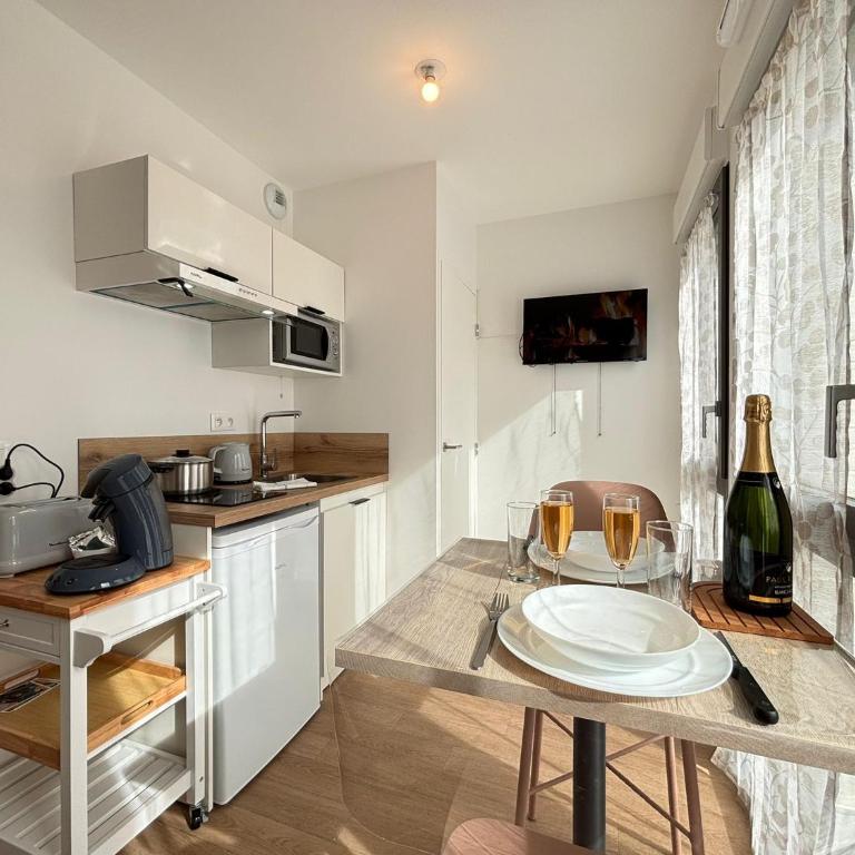 Le studio pop art logement neuf proche centre - Appartement 1 Chambre - 4