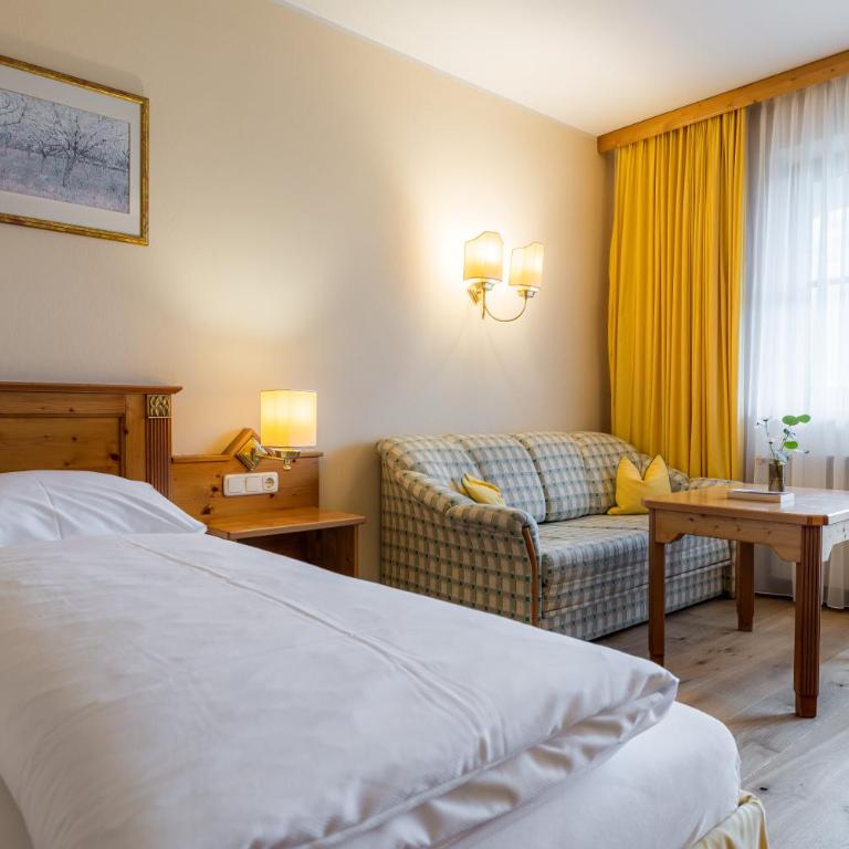Hotel Zum Stern inkl Gasteiner Bergbahnen im Sommer - Doppelzimmer mit Bergblick und Balkon - 6